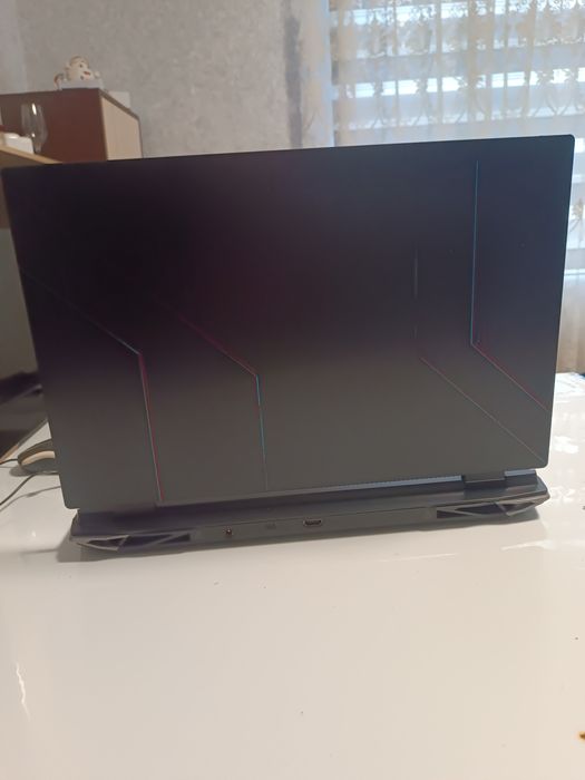Acer Nitro An 517-55  i5-12450 RTX 3050 4 GB