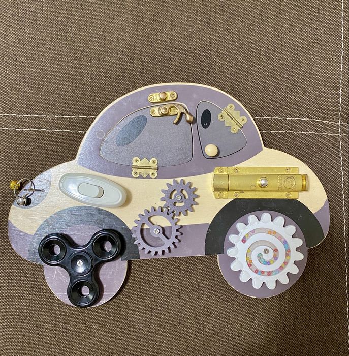 Бізіборд машина (розважальна машина)