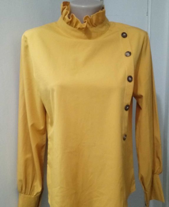 Жовта  блуза з довгими рукавами р.46-48