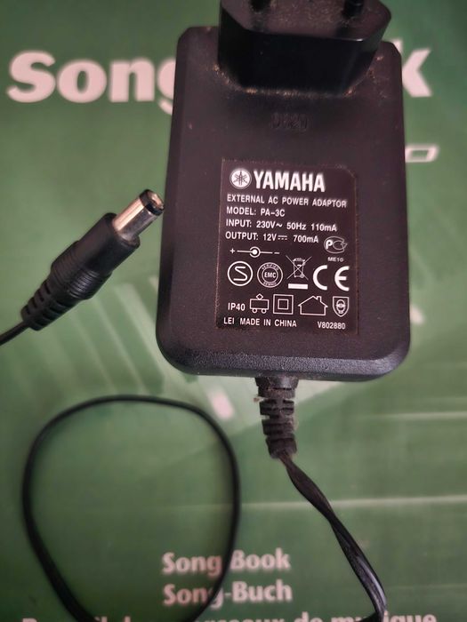 Teclado keyboard Yamaha EZ-200