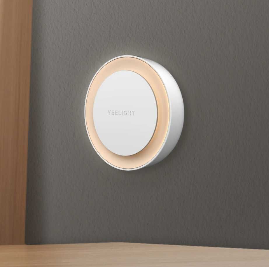 Ночник Xiaomi Yeelight Smart Night Ligh c датчиком света