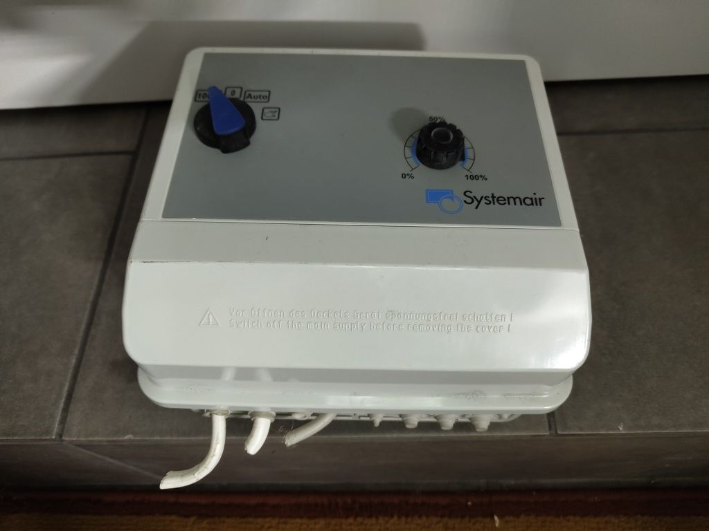 SYSTEMAIR RETP 6 Cyfrowy regulator wentylacji