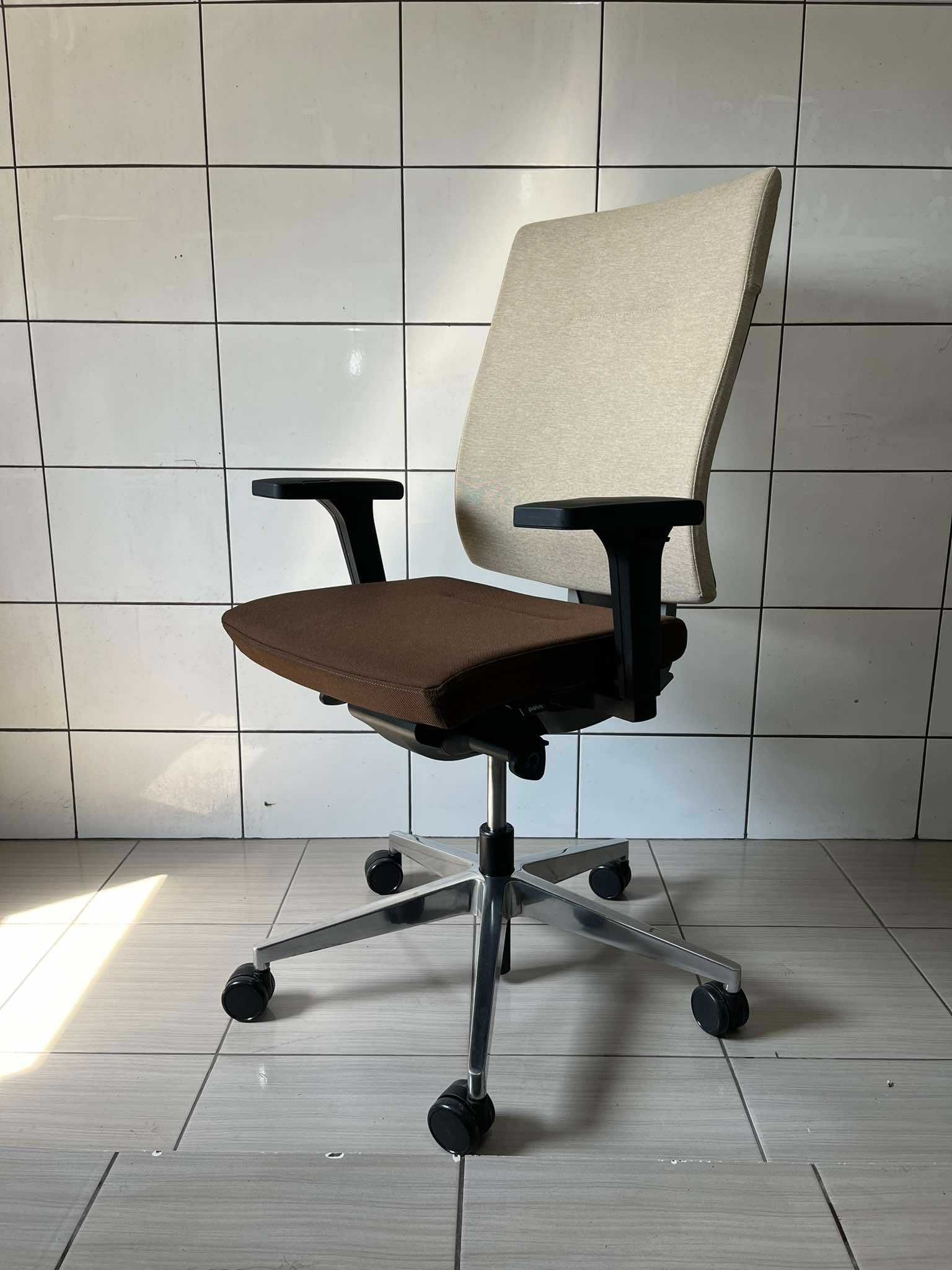PROMO Fotel biurowy obrotowy Profim Xenon 10STL P61PU DUŻA ILOŚĆ
