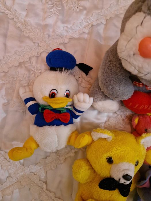 Peluches novos apenas foram adornos