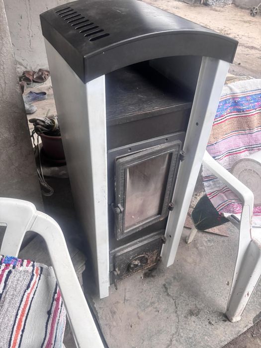 Камін-піч , буржуйка , камін на дрова