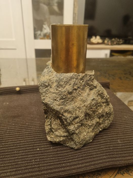 Piryt/brąz minimalistyczny świecznik Saulo/Norwegia