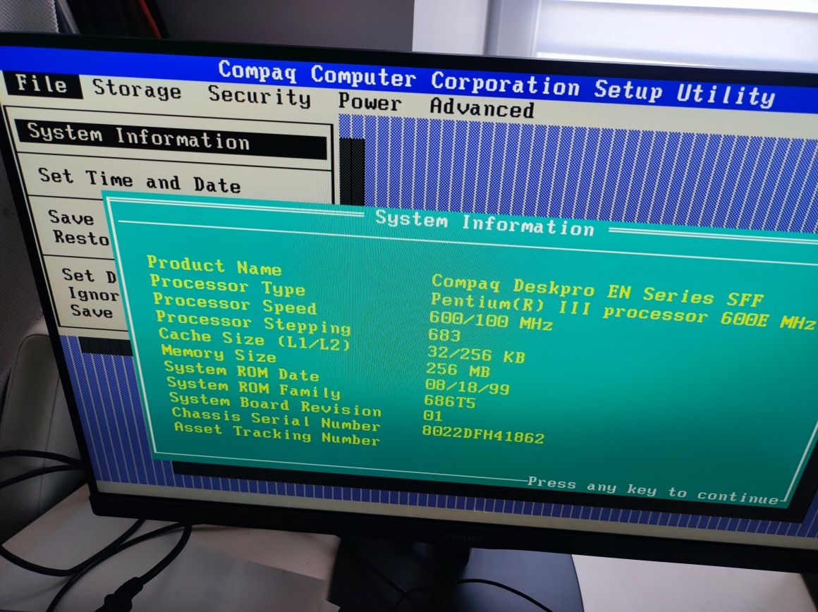 Compaq Deskpro EN SFF Intel Pentium 3 600MHz 256MB Ram