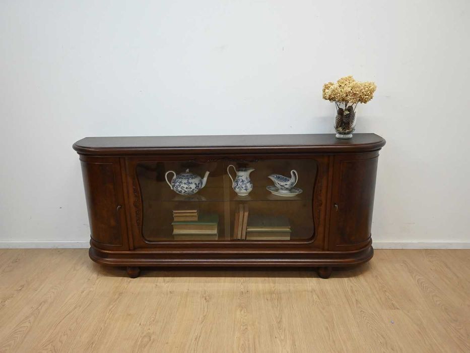 śliczna gięta szafka z szybami pod tv 110401