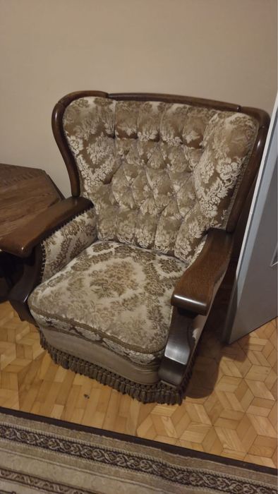 Zestaw kanapa z dwoma fotelami