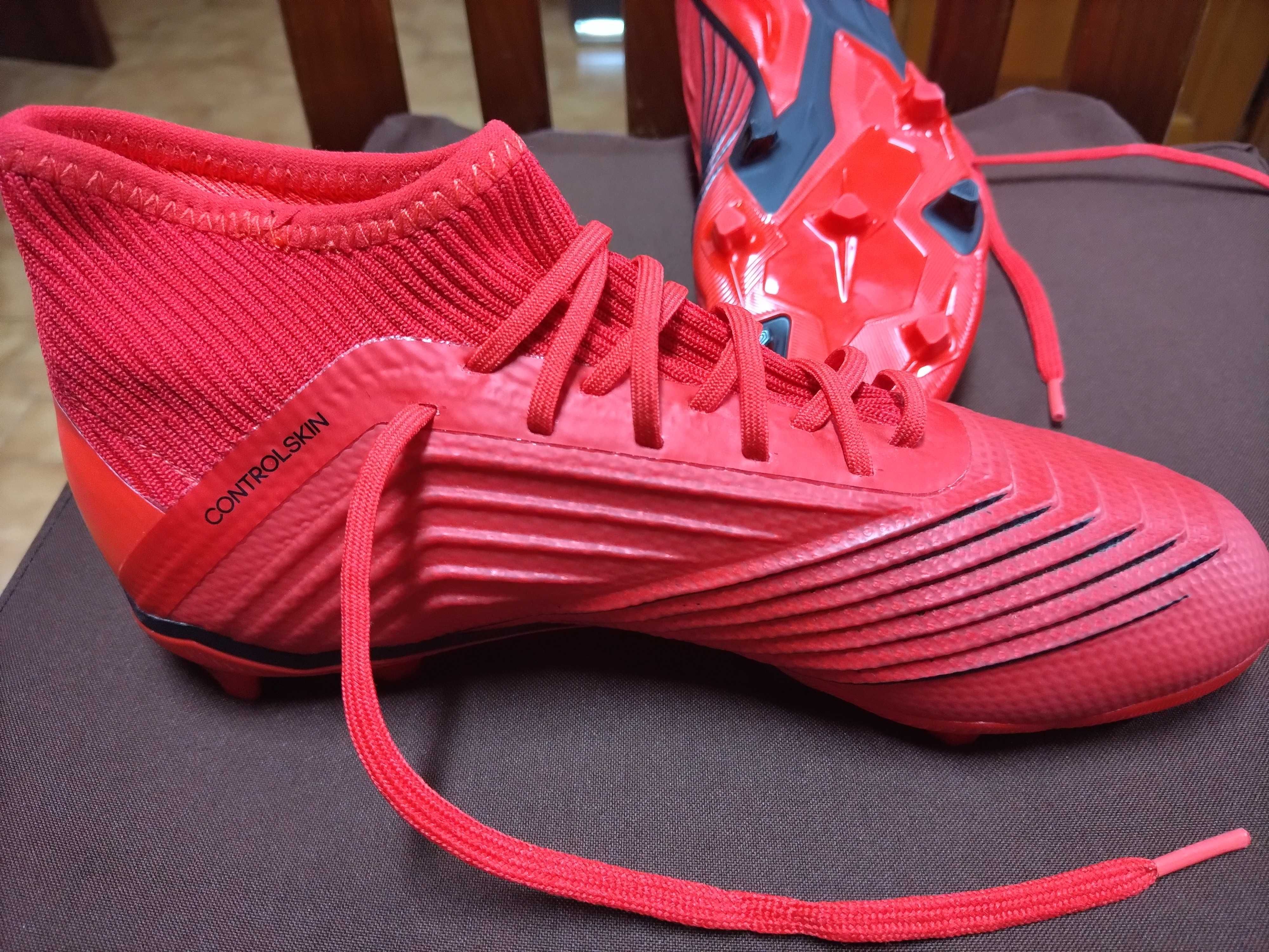 Chuteiras novas Adidas Predator 37,5.