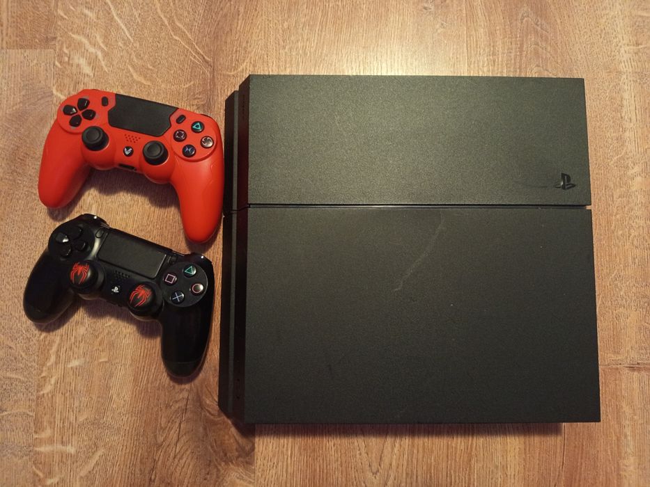 PS4 FAT 1tb 2 pady