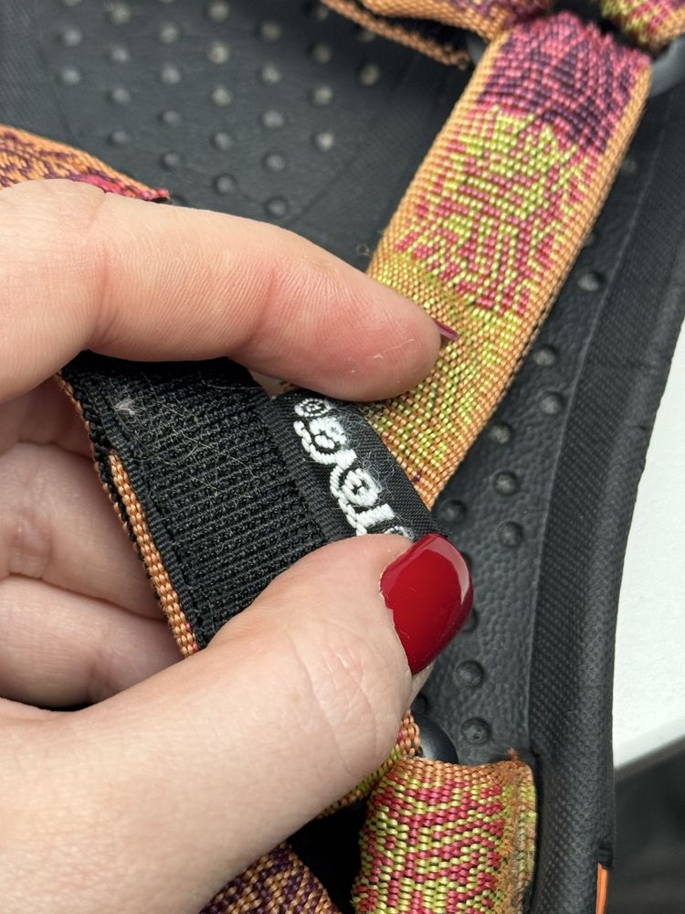 Трекінгові босоніжки/сандалі Teva оригінал 43(27.5) lowa merrell nike
