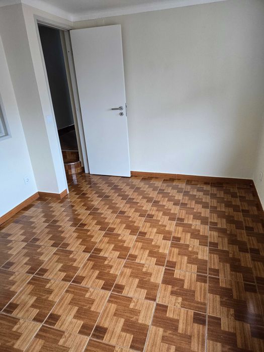 Arrendo Casa T2 com eletrodomésticos na Marinha Grande