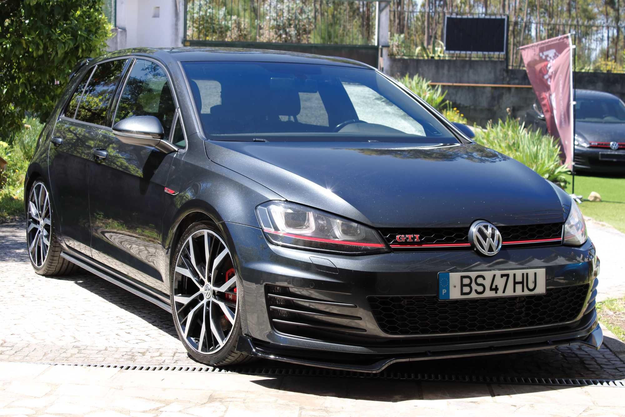 VW Golf 7 VII GTi DSG Performance DYNAUDIO (335€/Mês) - 120 Meses