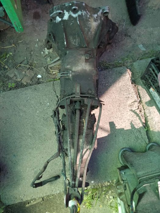 Коробка передач Пежо 206  форд ескорт сиера омега а вольво 740 гольф 1