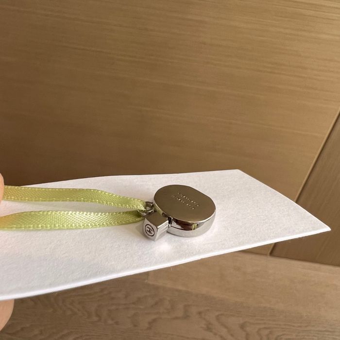 Брелок vip gift в коробке .chance