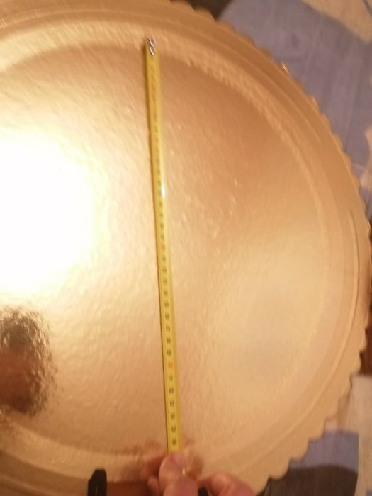 Base para bolo dourada