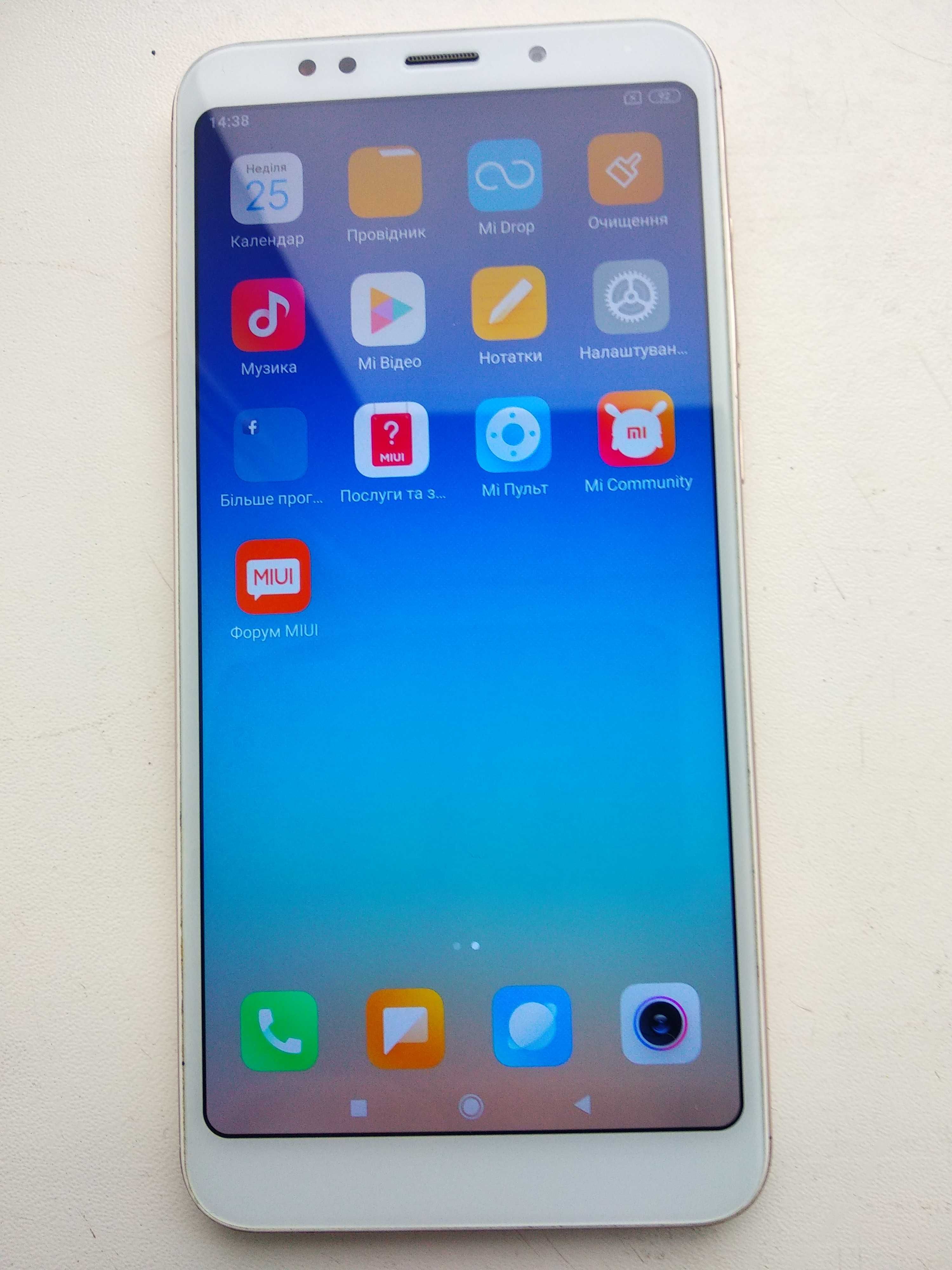 Смартфони Xiaomi Redmi 5 Plus,5,99 ,3/32,Android 8, золотистий