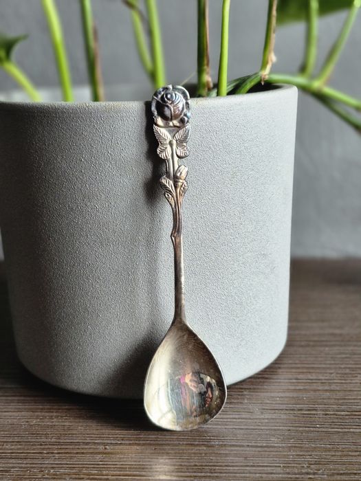 Posrebrzana łyżeczka do cukru Hefra Met róża