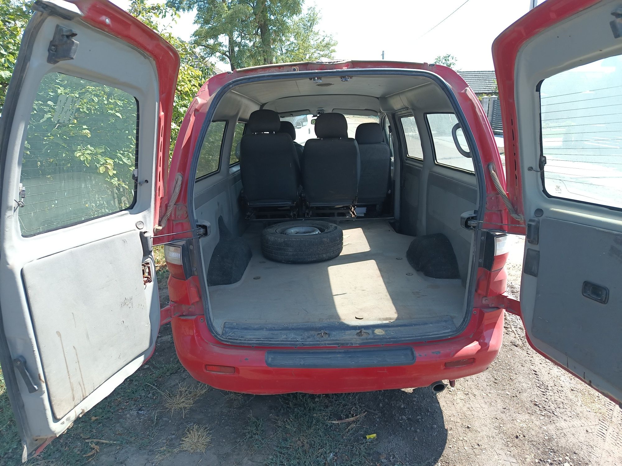 Продам Hundai H1 2005 в хорошем состоянии