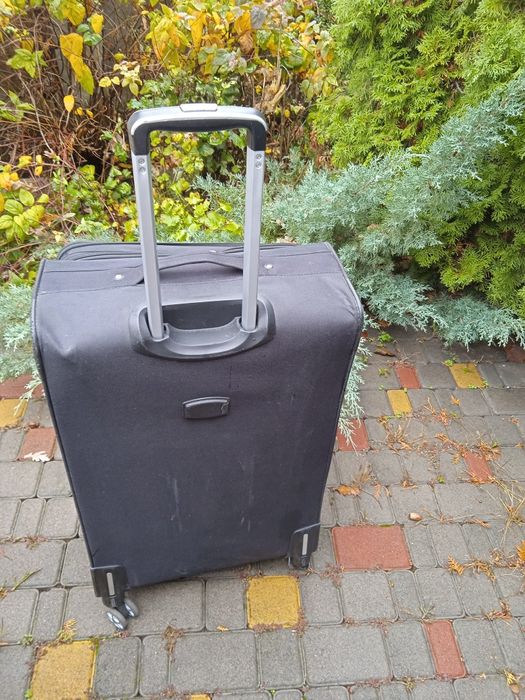 Чемодан большой 72*48*35 б у