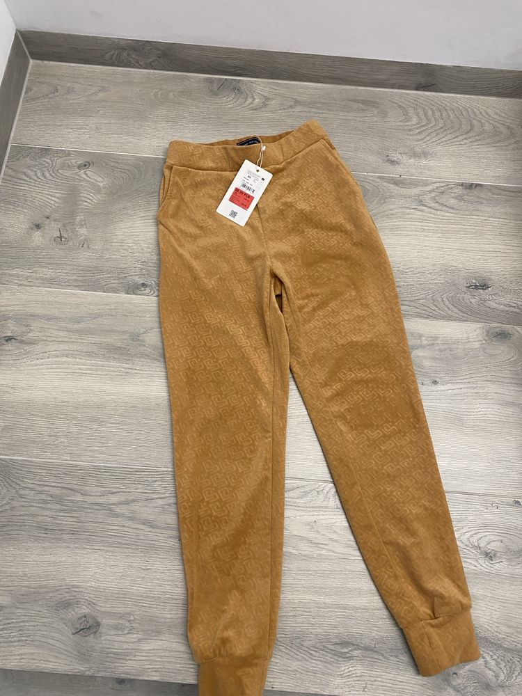 Dresy damskie welurowe DIVERSE Nowe! r.xs