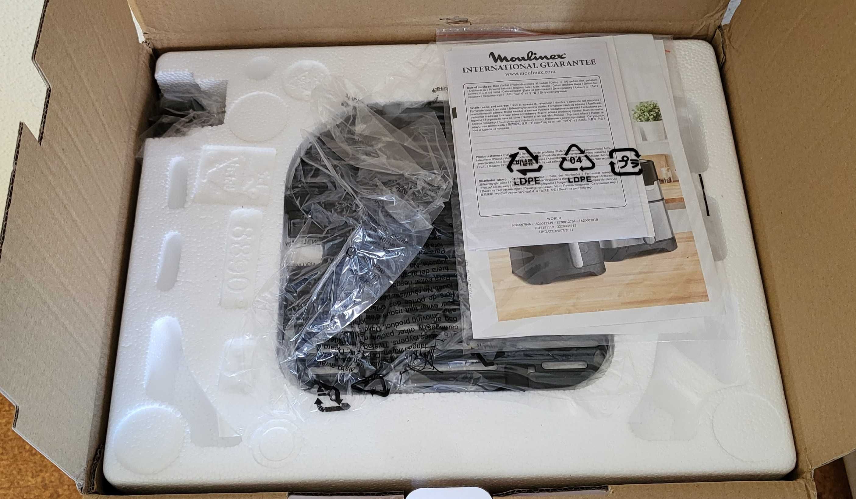 Fritadeira sem Óleo Moulinex Air Fryer Easy Fry & Grill EZ505810, Nova