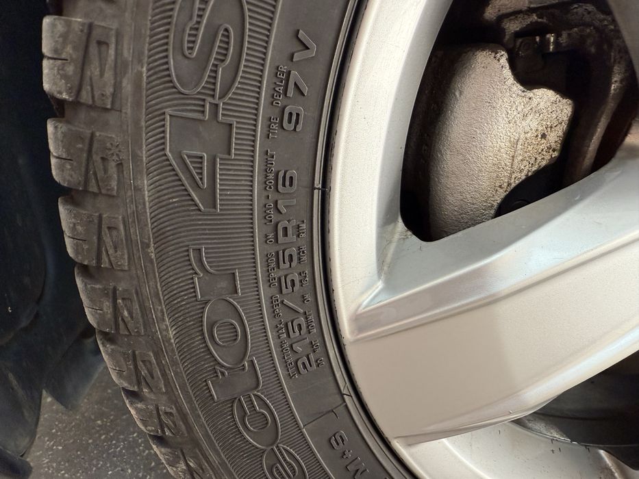 Kola 16” 5x112  opony goodyear vector 215/55/16