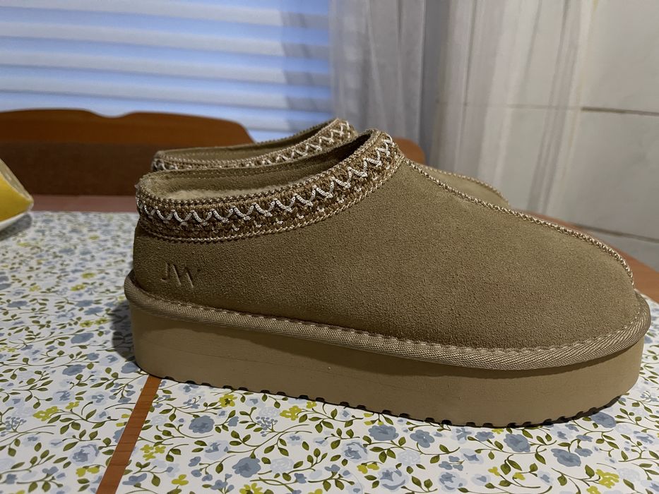 Уггі натуральний замш на овчіні від бренду JW