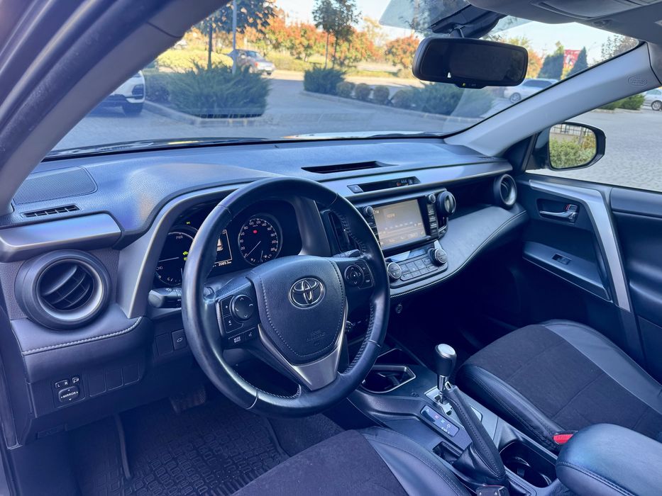 Toyota Rav-4 Hybrid