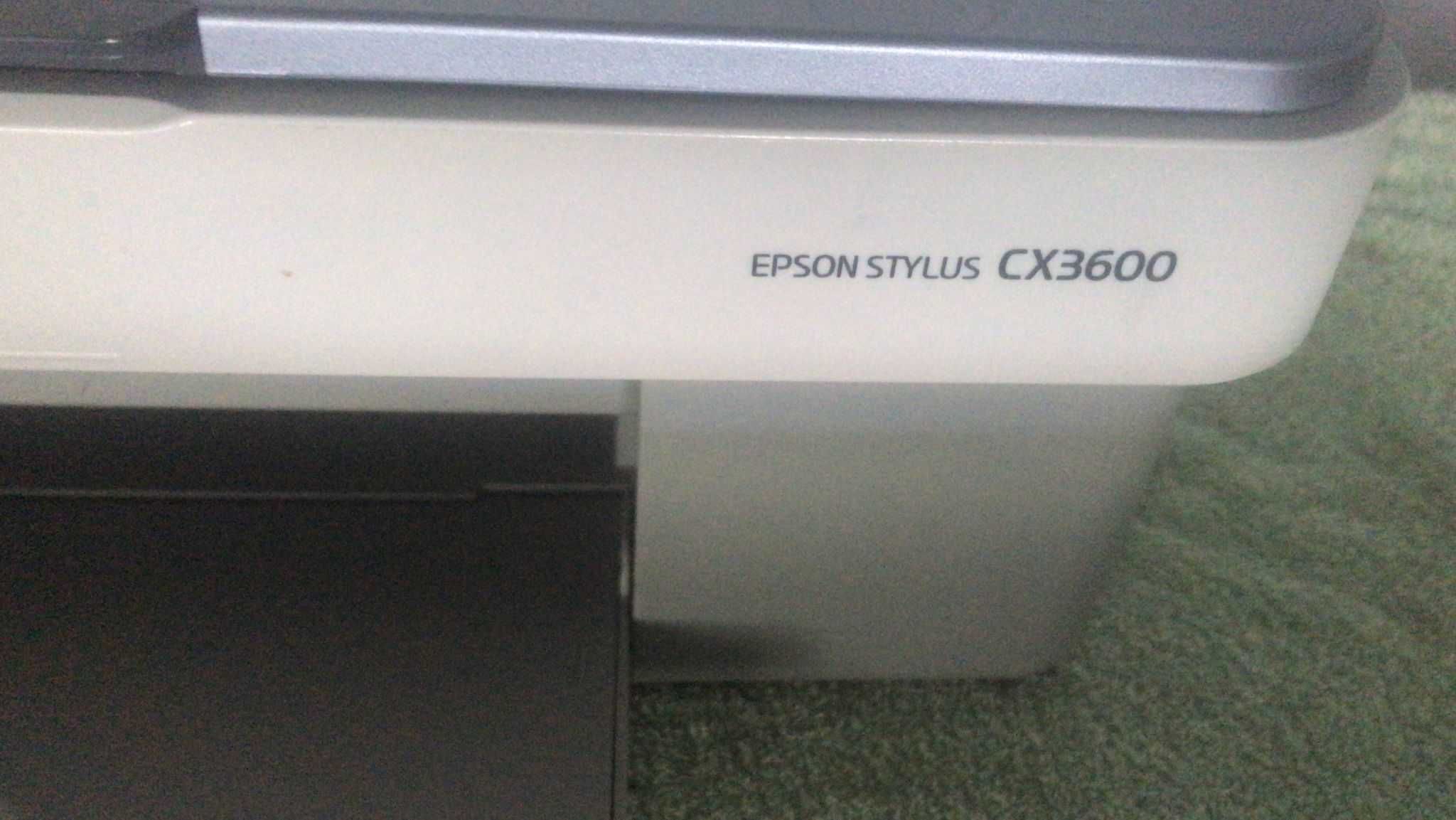 Impressora Epson + tinteiros recarregaveis - Consertar ou para peças