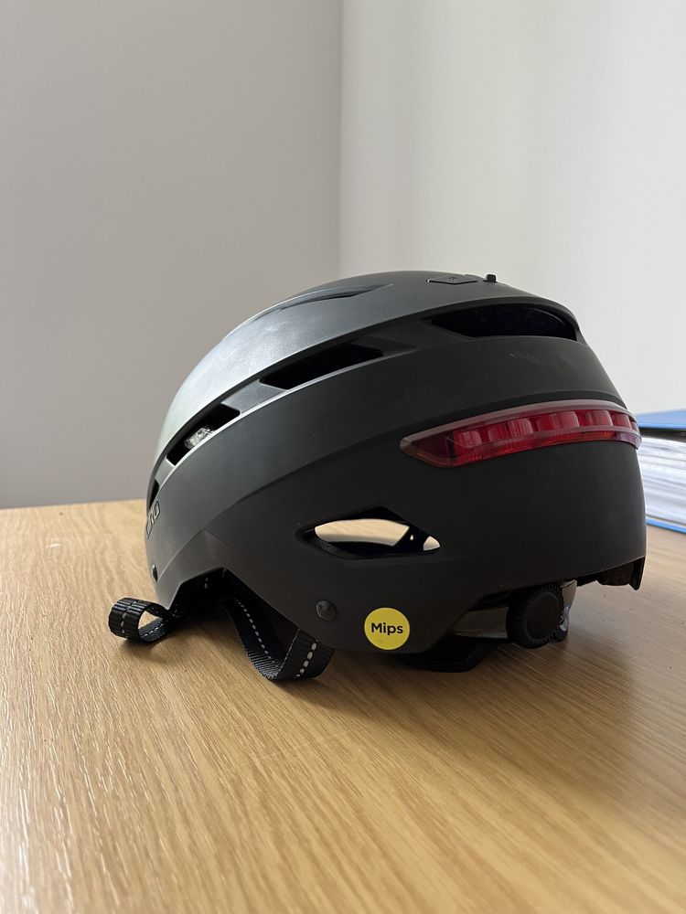 Kask giro mips