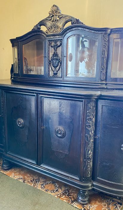 Duzy kredens dębowy przedwojenny antyk