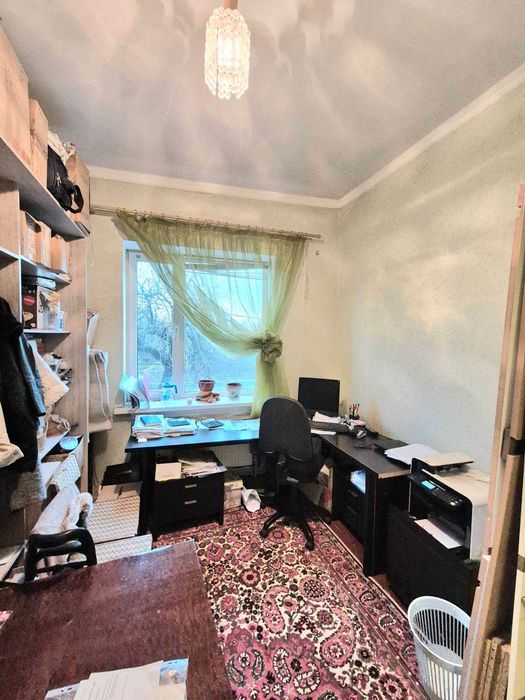 Продам міцний будинок 154 м2 в районі пивзаводу.