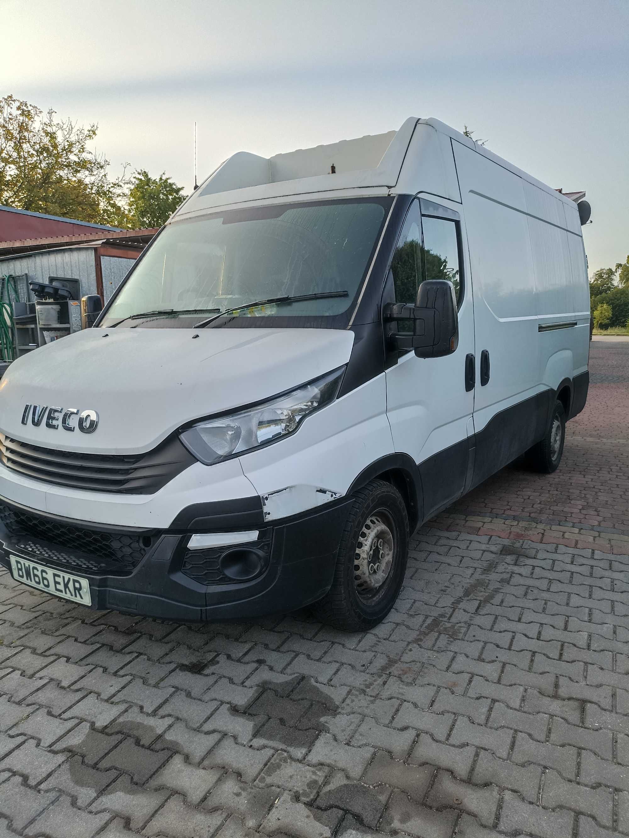 Iveco Daily 2.3 2017 anglik cały lub na częsci