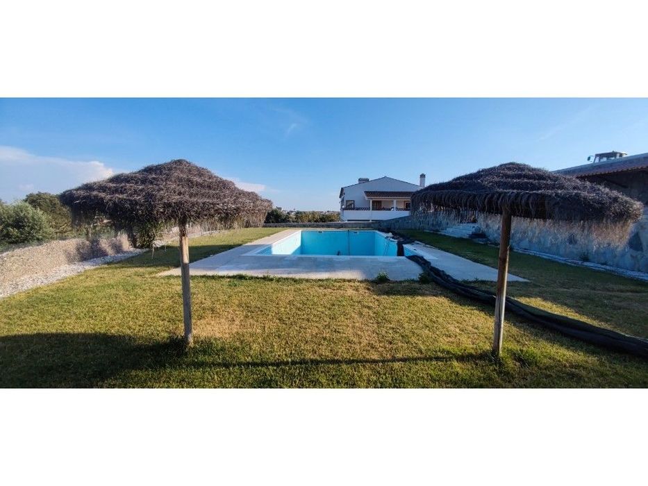 Quinta com 3 ha com MoradiaT5 e piscina em Redondo