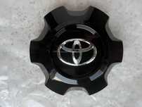 Oryginalny dekielek Toyota Land Cruiser 150