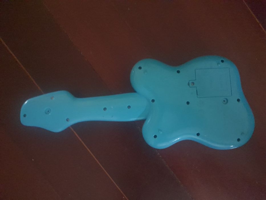 Guitarra infantil musical de criança