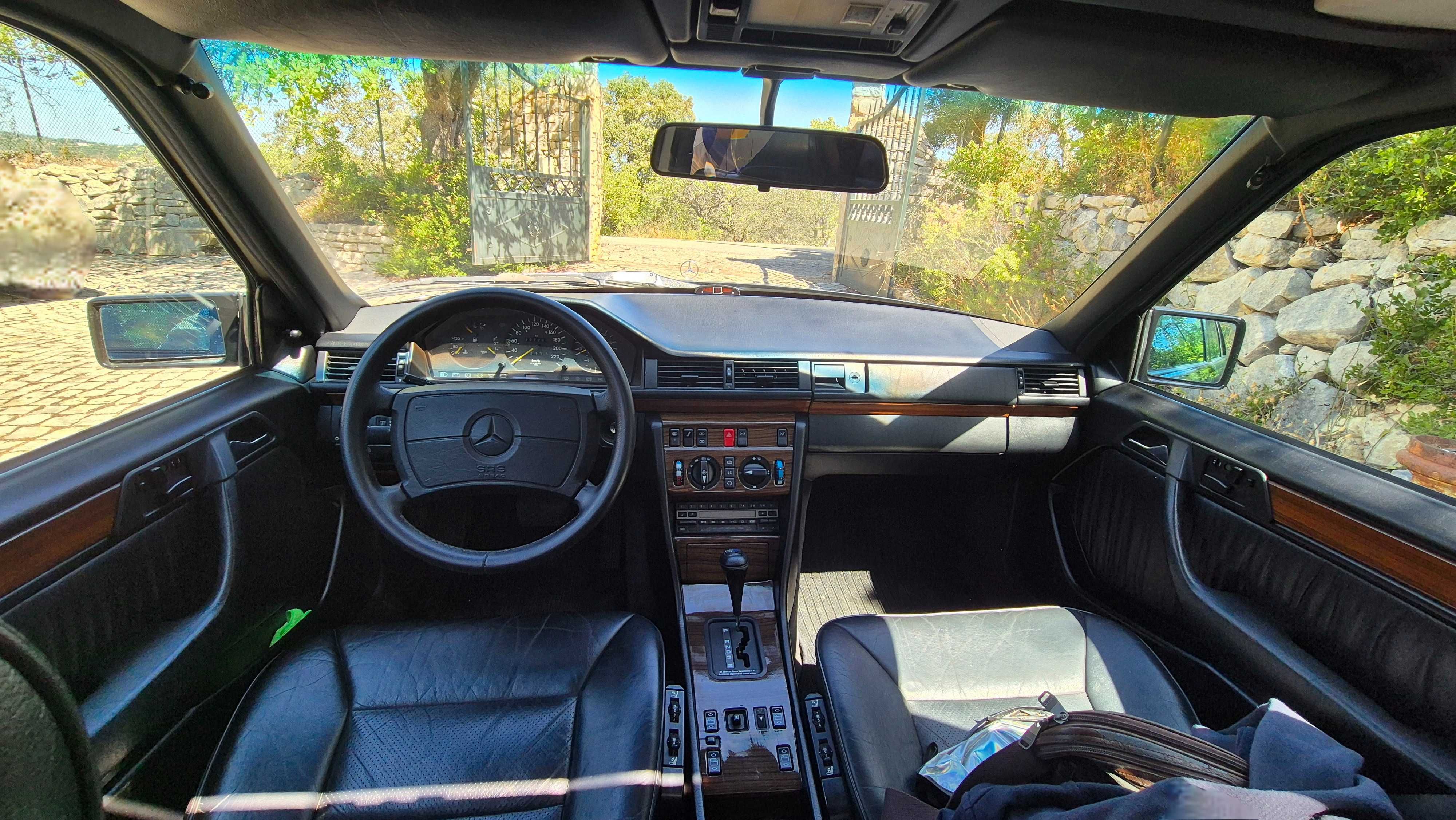 Mercedes 300D Turbo W124