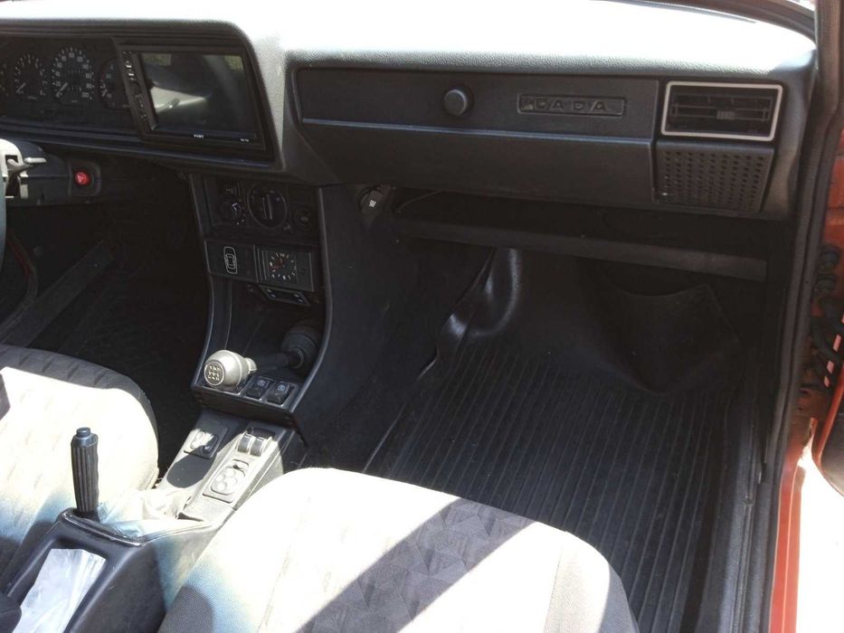 ВАЗ 2103 імпортний варіант підвищеної комфортності