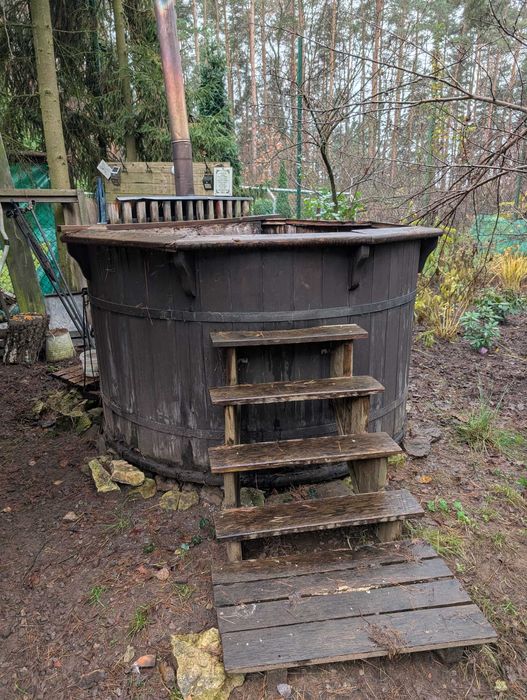 Balia ogrodowa drewniana z piecem wewnętrznym