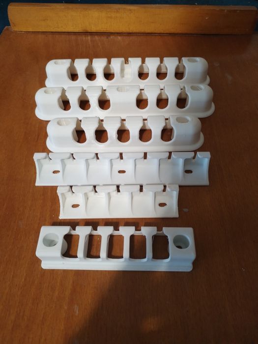 Гребенка ( держатель) к потолочно-настенной сушке одежды, белья