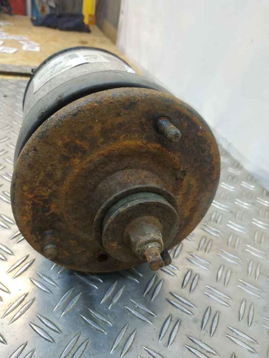 Land Rover Discovery 4 09-16 амортизатор зад в зборі з подушкою KU7840