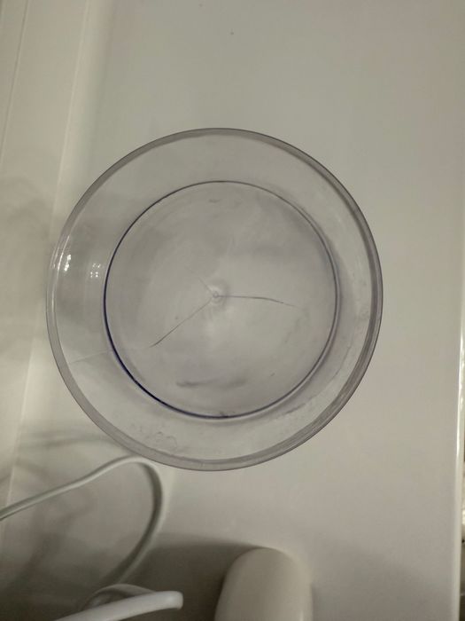 Продам блендер Redmond