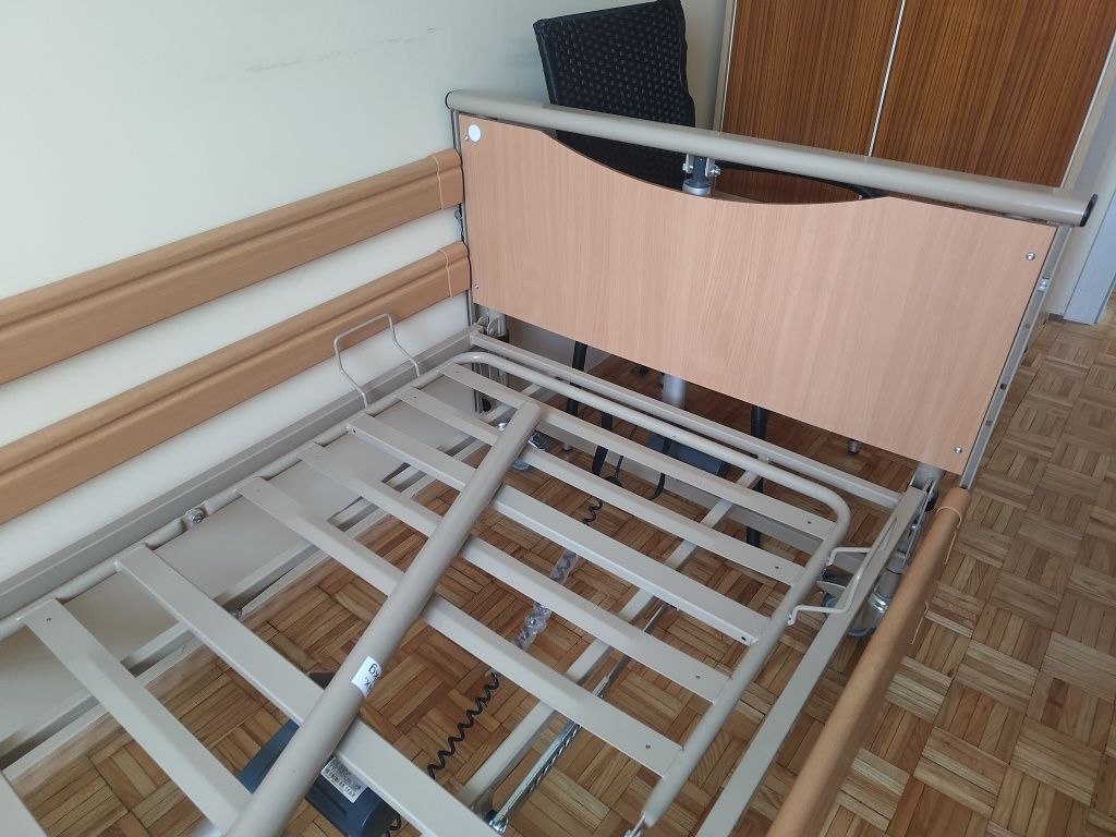 Łóżko ortopedyczne rehabilitacyjne jak nowe