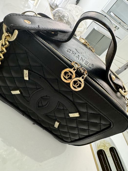 Torebka zlote logo czarna cc różowa