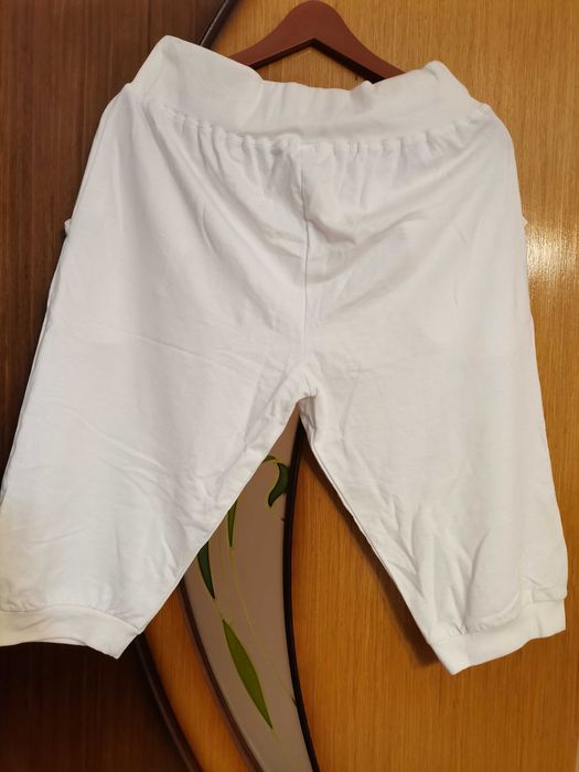 Шорти, бриджі чоловічі білого кольору, нові, виробник VDONE