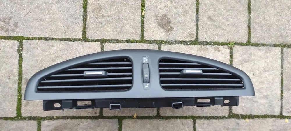 Kratka nawiewu środkowa Renault laguna II FL lift stan bdb