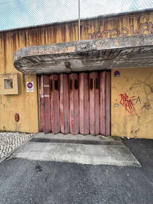 ALUGA‐SE LUGAR DE ESTACIONAMENTO - Torres da Bela Vista (Loures - SAC)