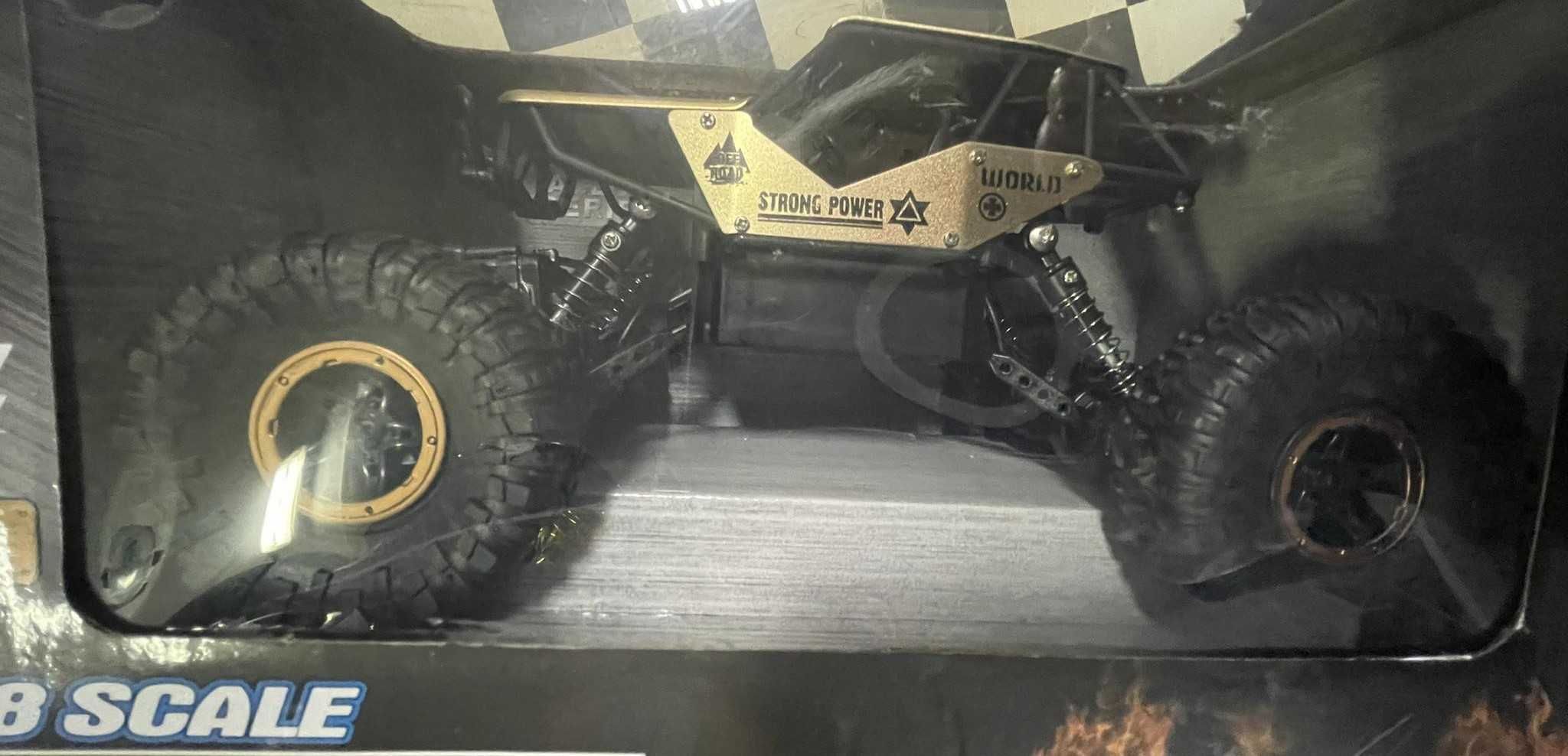 Auto Monster RC Wysokie Koła 1:18  Czarne Złote